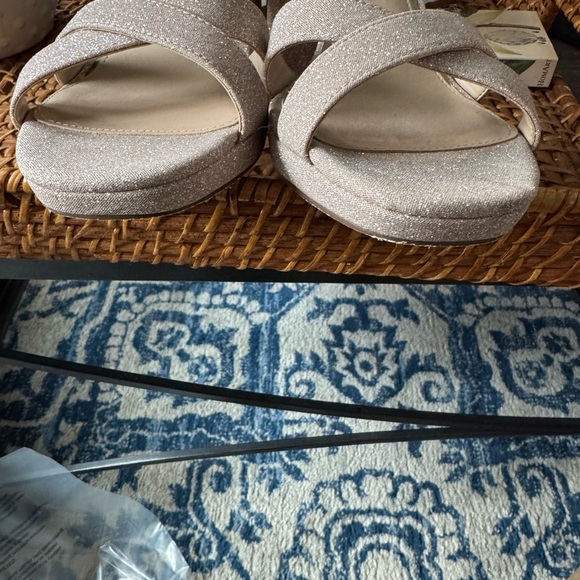 SHELIA SILVER GLITTER NET BLOCK-HEEL SANDALS WITH ANKLE-STRAP S 8 Worn Once - Picture 10 of 11